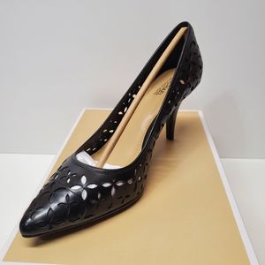 MK Flex Mid Pump cut-out Leather heels 👠